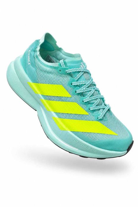 Кроссовки Adidas Adizero EVO SL, размеры от 40 до 45.