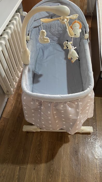 Продам детскую колыбель-кроватку
