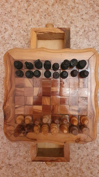 Продам шахматы деревянные