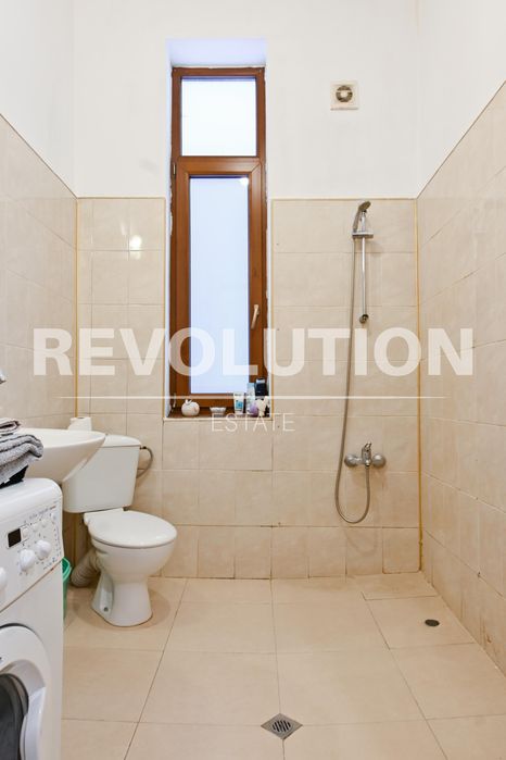 Дава се под наем Тристаен апартамент в София, Център - 110 кв.м за 750 € - Снимка #7