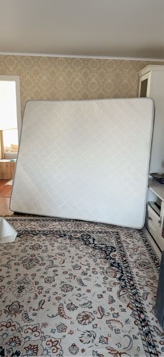 Матрасс двуспальный