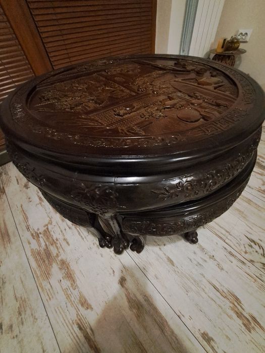 Уникална старинна китайска маса с четири стола