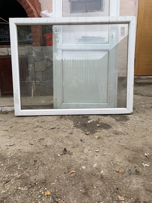 Vând fereastra PVC