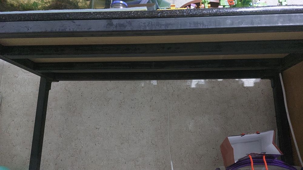 Продам стеллаж под аквариумы