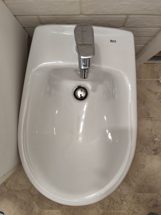 Bideu Roca fără capac și cu baterie Roca
