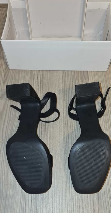 Vand sandale elegante Stradivarius, marimea 39