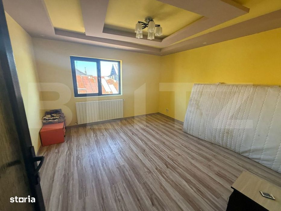 Casa mare, 9 camere, curte 1000 mp – disponibila pentru inchiriere
