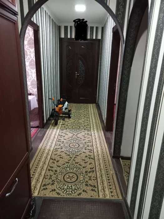 СРОЧНО 4 хонали квартира 2 кавтда сотилади ШАРК-1