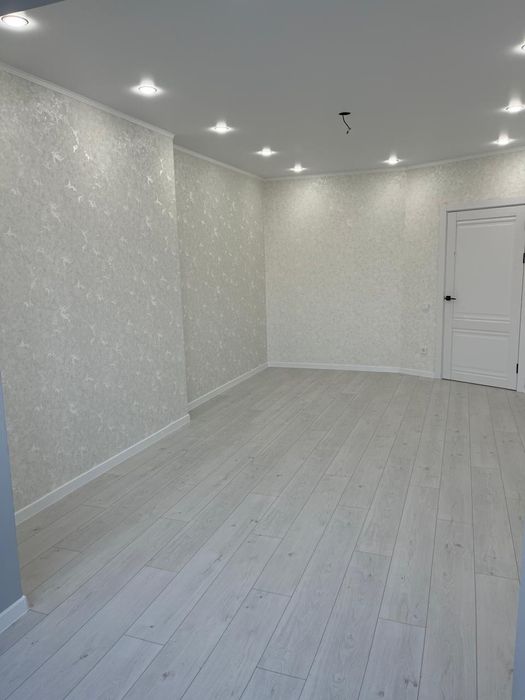 Продам 1 ком кв 56 м2 в районе детской больницы