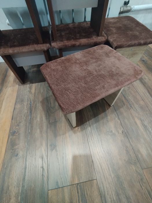 Продам табуретки новые