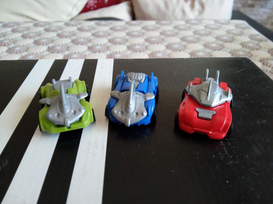 Киндер играчки за колекции