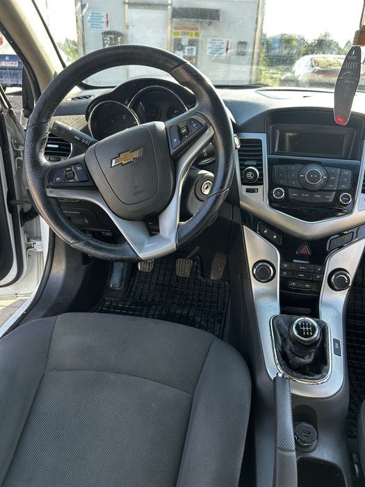 Chevrolet Cruze 2.0 Diesel | 2012 | Manual | AC | 215000 km