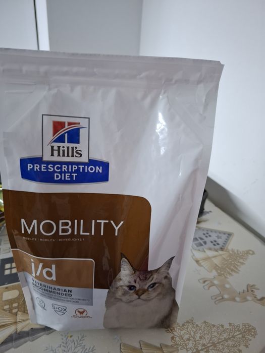 Mancare pisici Hills