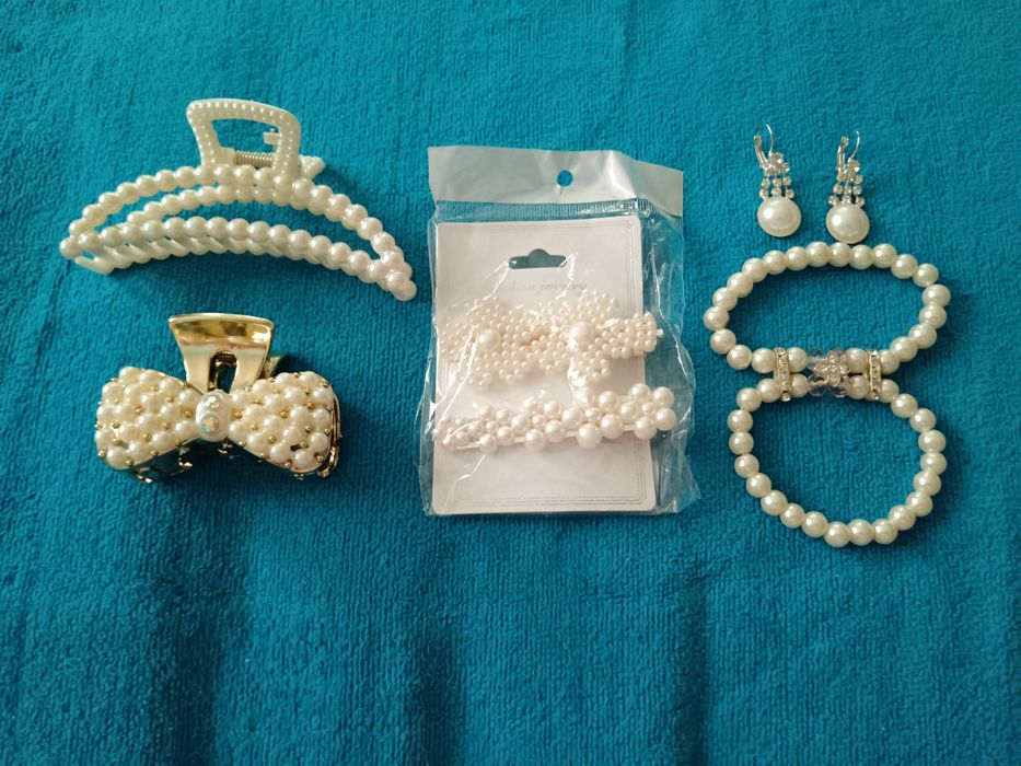 Vând Set Perle Mireasă Noi