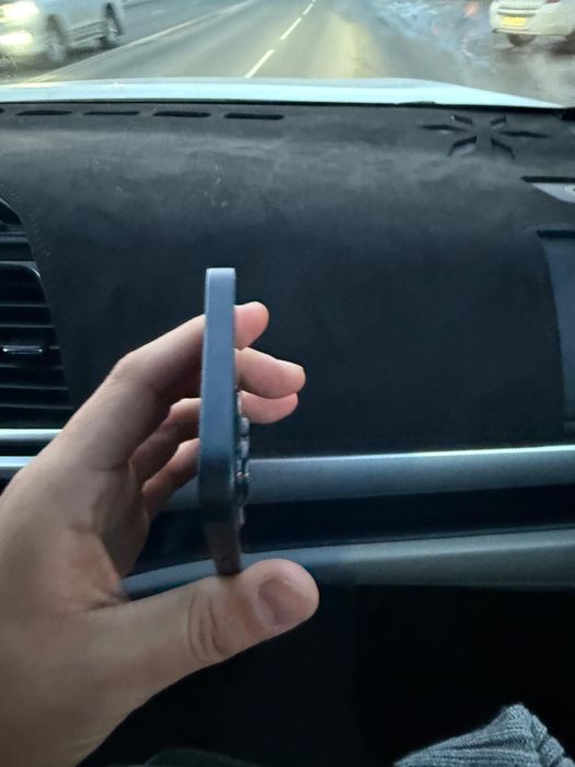 iPhone 13 / 128 gb (в идеальном состоянии)