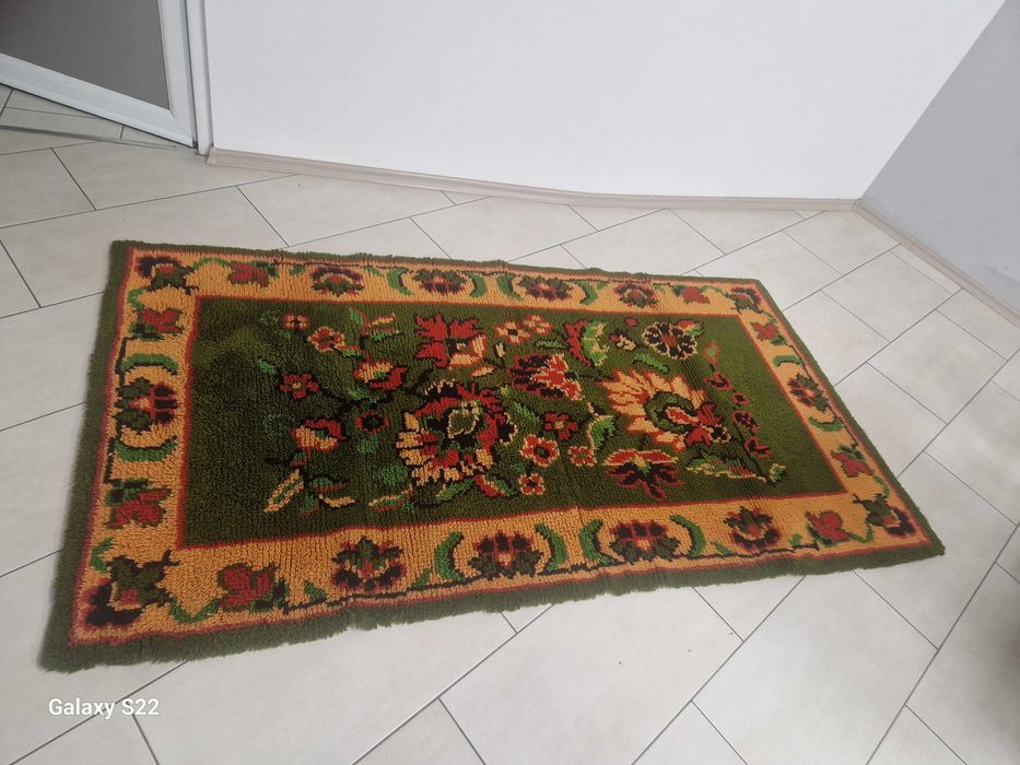 Китеници 1.07×2 м – нови, гр. Бургас – 70 лв./35.80€