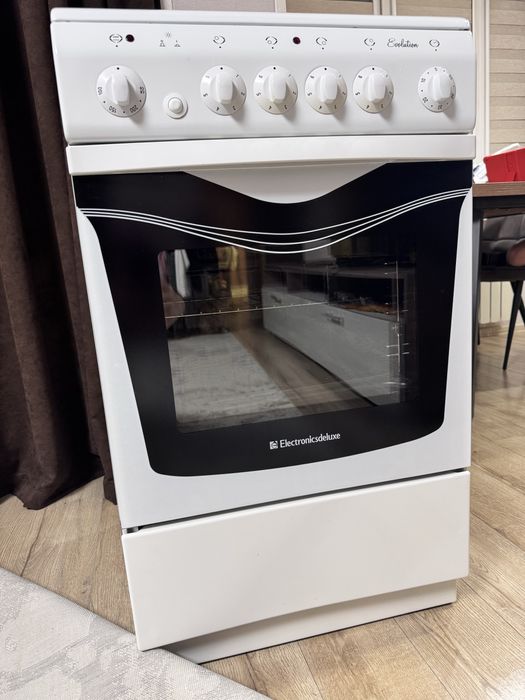 Продам плиту электрическую