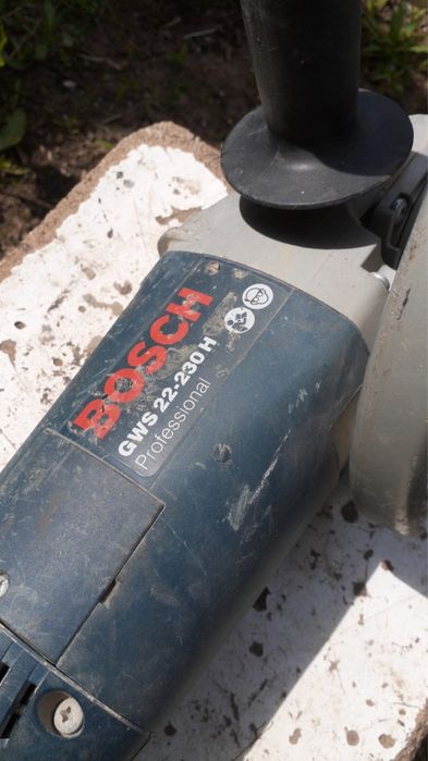 Шлифмашина угловая bosch