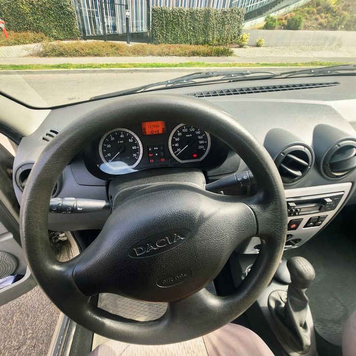 Dacia Logan 2005