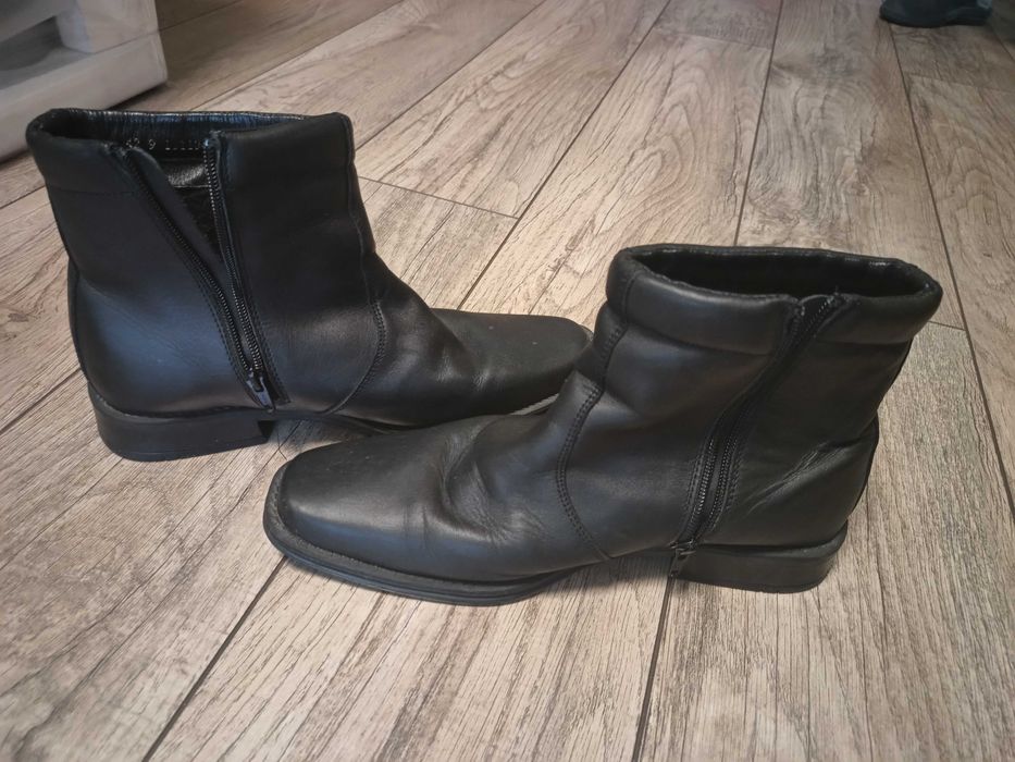 Продавам чисто нови военни боти №42