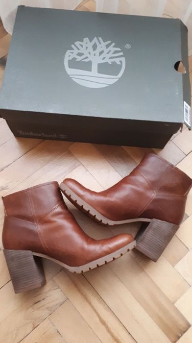 Боти Timberland номер 39.5 НОВА цена 55лв.