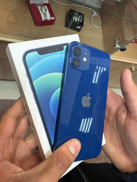 iPhone 12 Blue  64gb