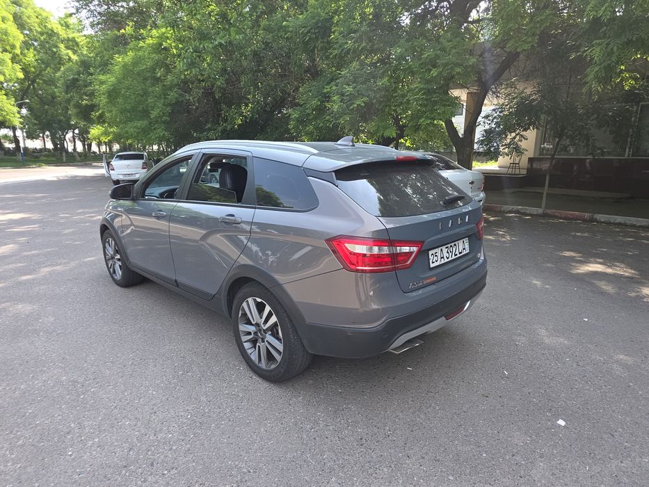 Lada vesta cross