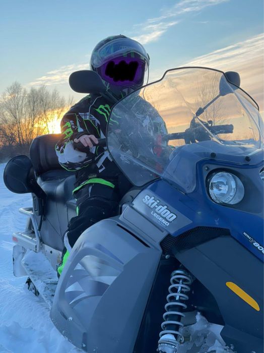 снегоход BRP legend touring v-800