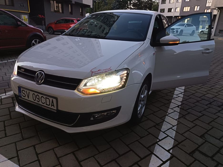 VOLKSWAGEN Polo 2012 — imagine 2