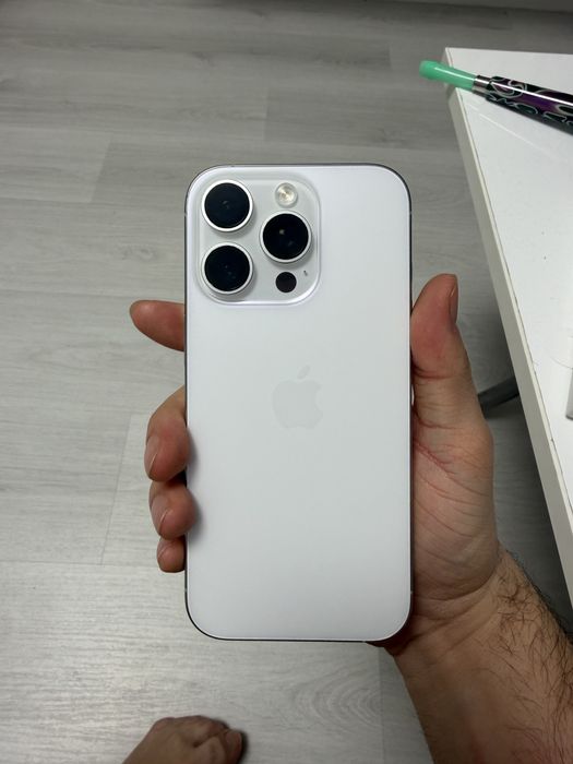 Iphone 16 Pro White Titanium