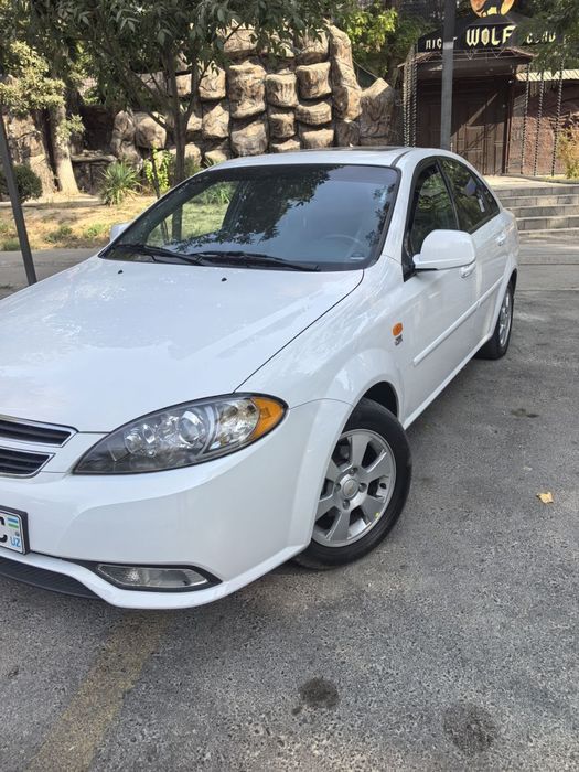 Gentra sotiladi 2018 idal rangi oq