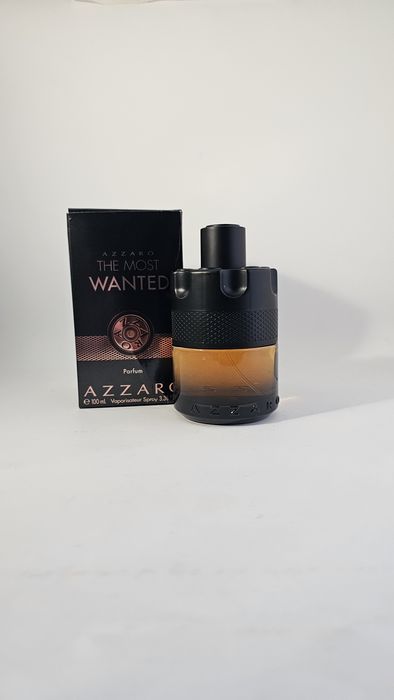 Azzaro The Most Wanted Parfum
​Описание:
Продавам Azzaro The Most Wanted Parfum, остатък от [напиши мл] от [напиши общ обем - н