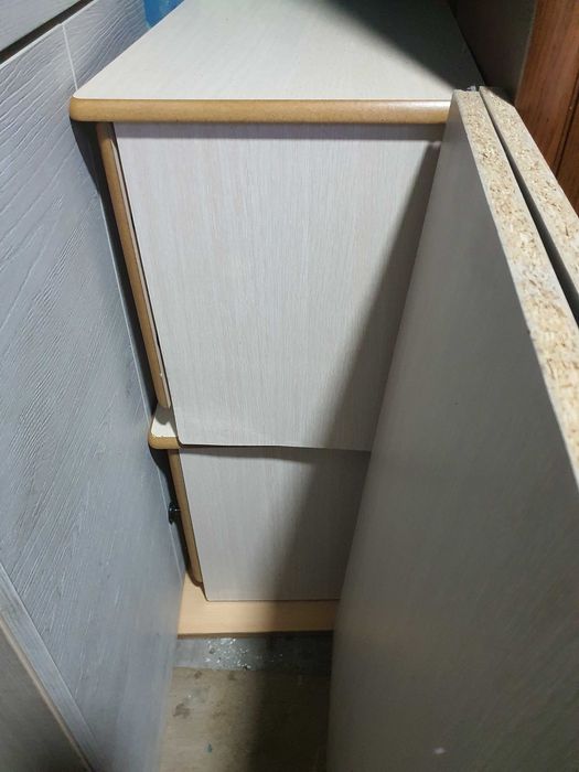 Продам комод и две тумбы