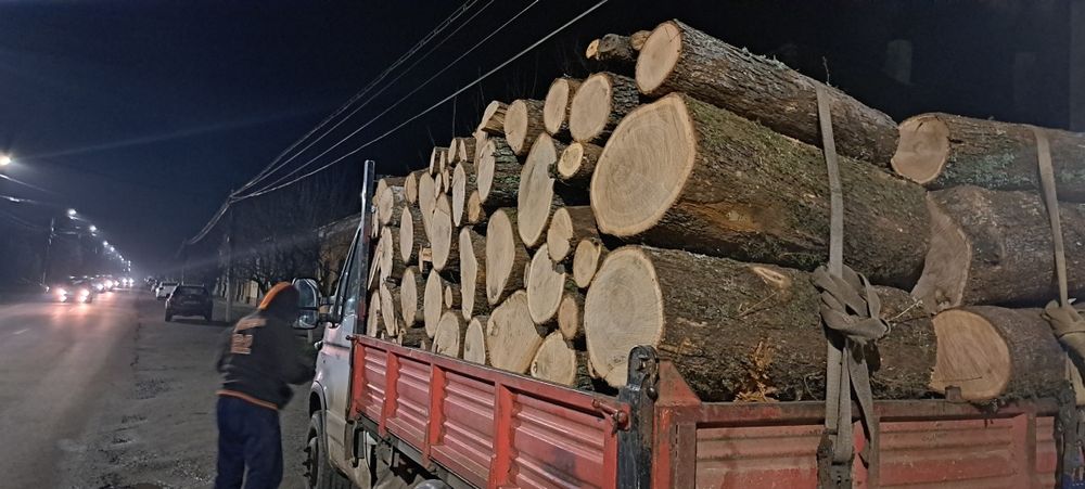 Lemn de foc aduc la comanda