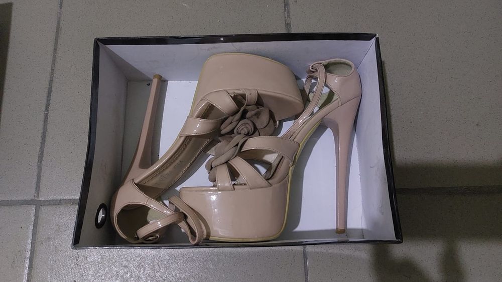 Продам туфли 37.38