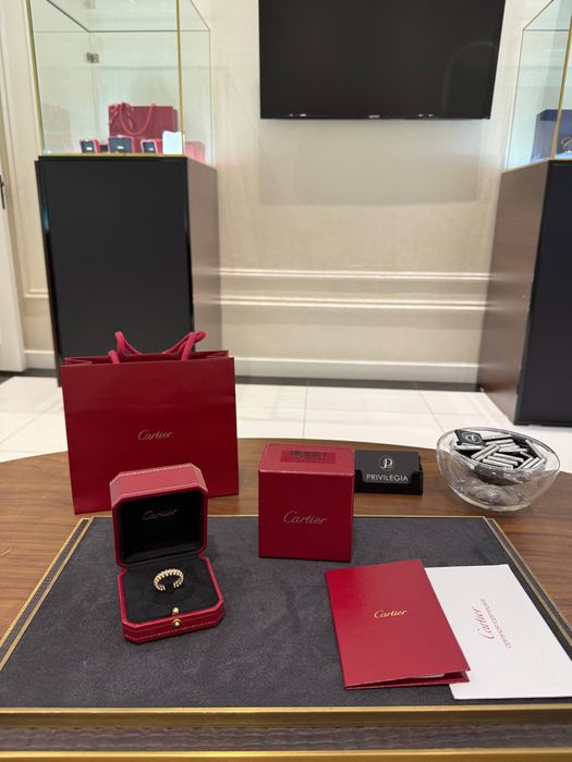 Кольцо Cartier Clash de Cartier mall model, paved