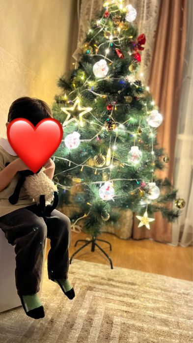 Продам новогоднию елку