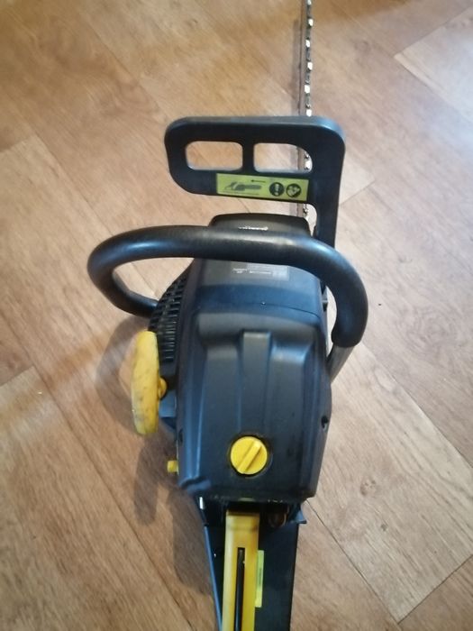 Продам бензопилу