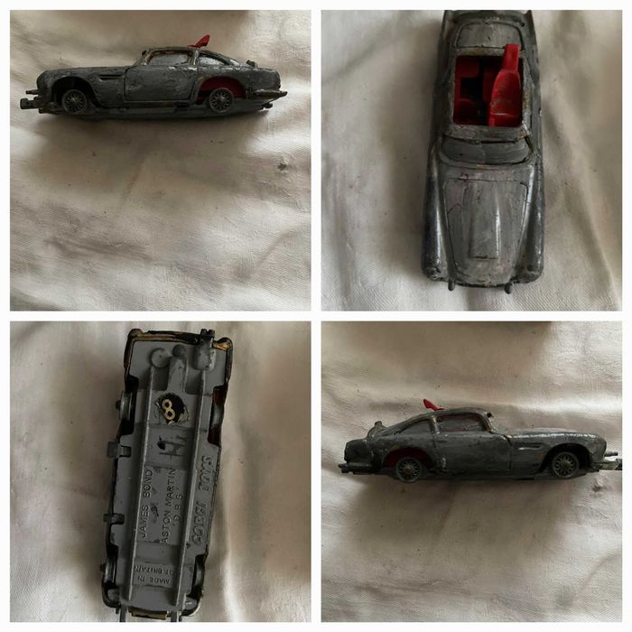 Ретро детски колички играчки.