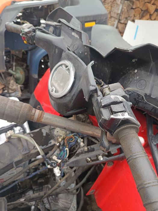 Can am 400 g 1 motor defect are nevoie de ambielaj  aștept oferte