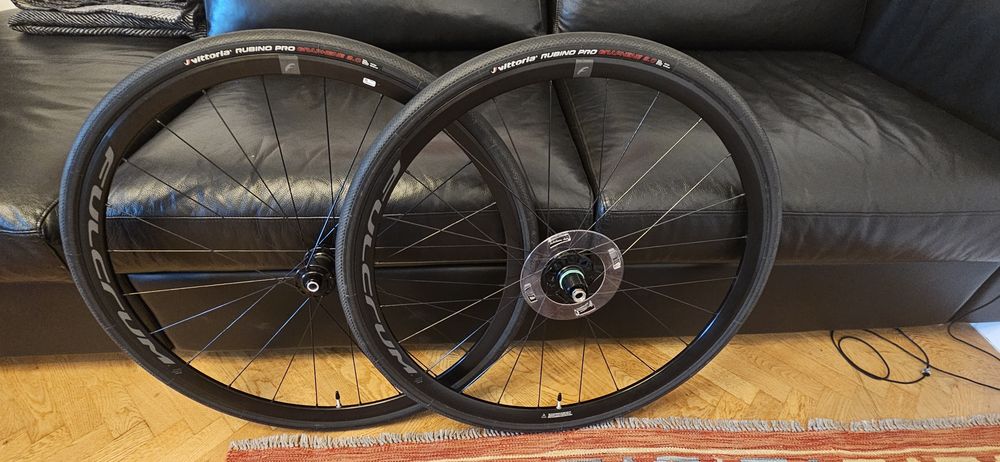 Roti Fulcrum Racing 600 Disc + Cauciucuri Vittoria Rubino Pro 30mm