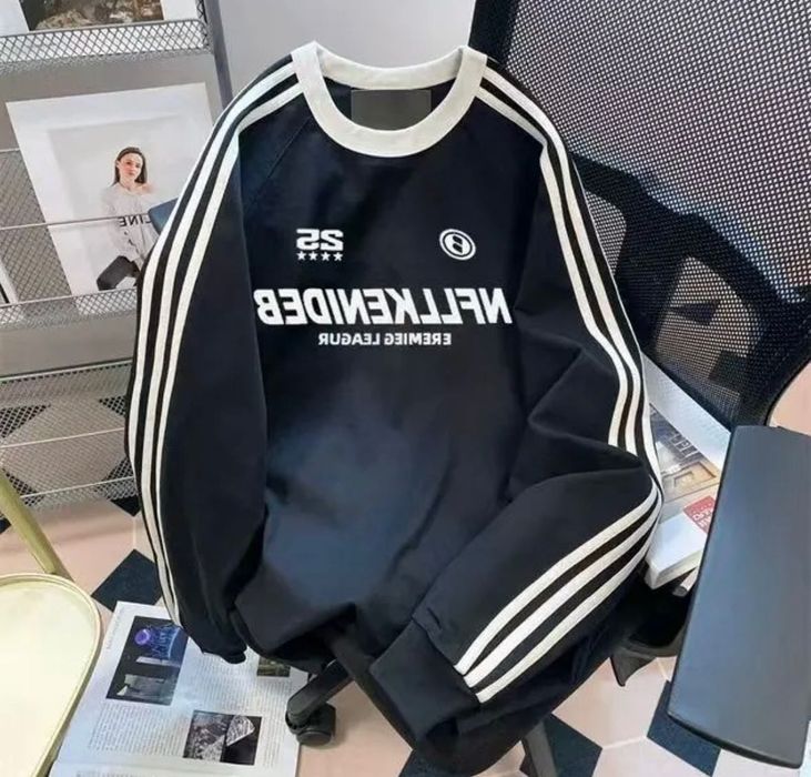 кофточка теплая черного цвета unisex