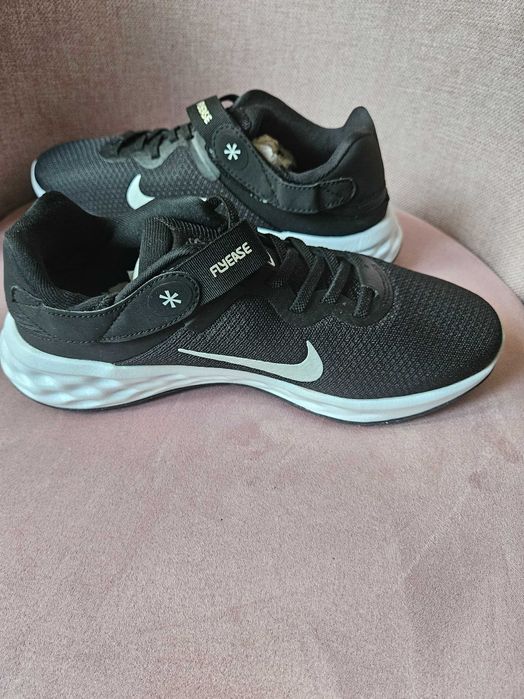 Нови маратонки Найк