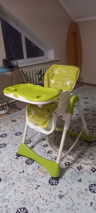 Детский стульчик для кормления