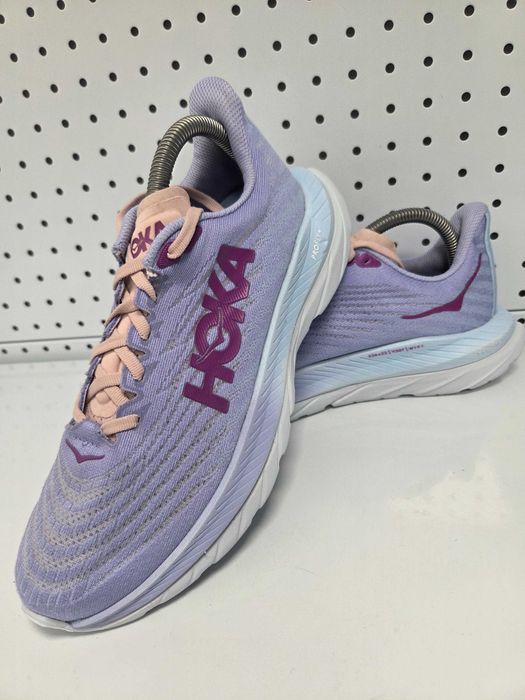 Оригинални дамски маратонки- Hoka One Mach 5