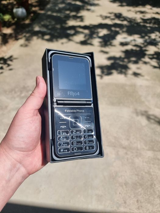 Samsung Flip 4 kno'pkaliy versiyasi