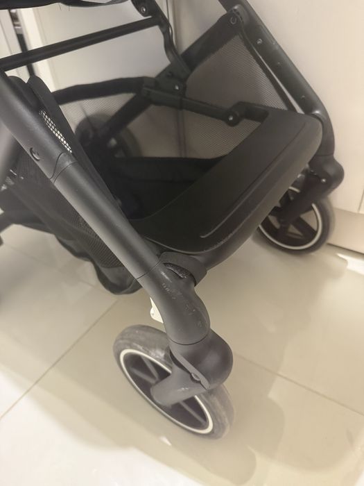 Лятна количка cybex beezy, модел 2025, като нова