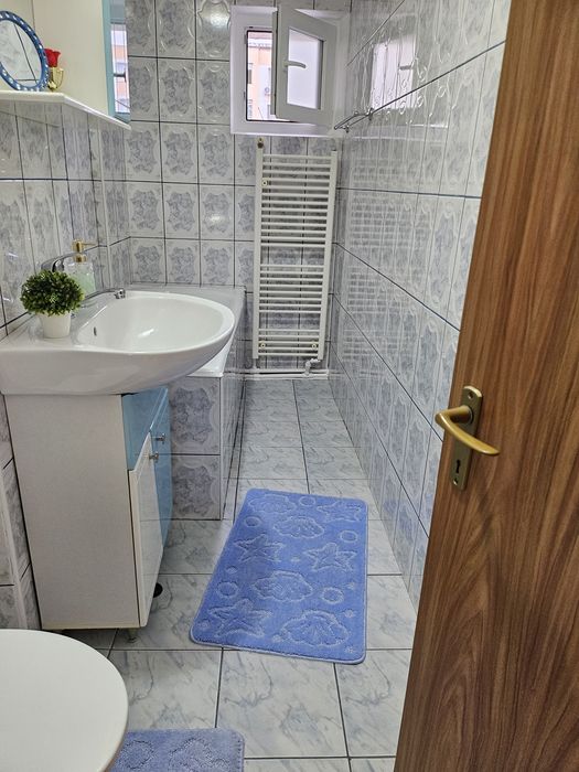 Apartament 3 camere de vânzare