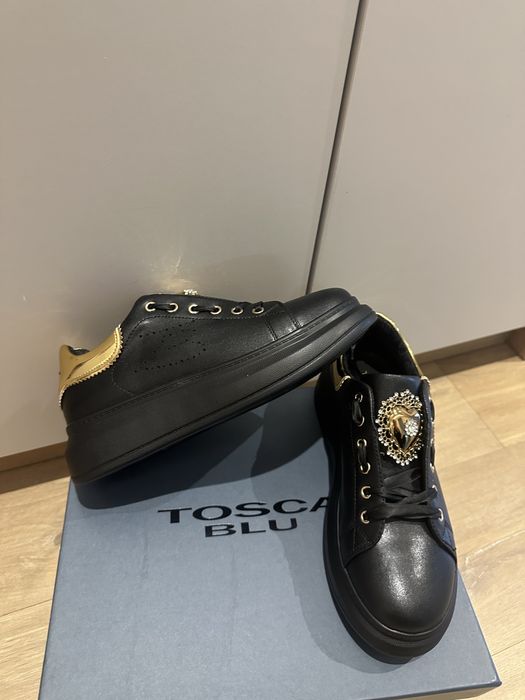 Чисто нови кецове Tosca blu