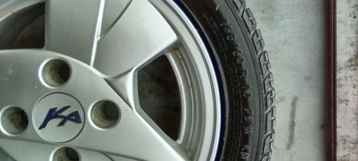 Vând jante aliaj FORD K